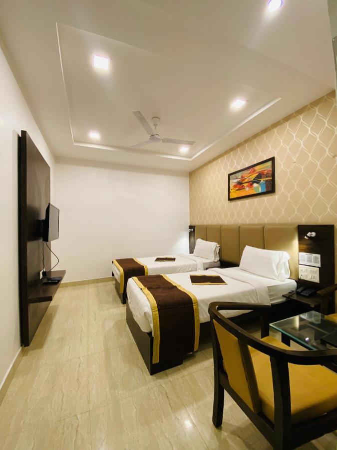 Hotel Ss Grandeur Lucknow Buitenkant foto