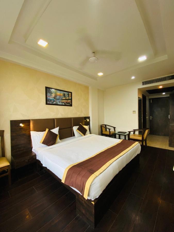 Hotel Ss Grandeur Lucknow Buitenkant foto
