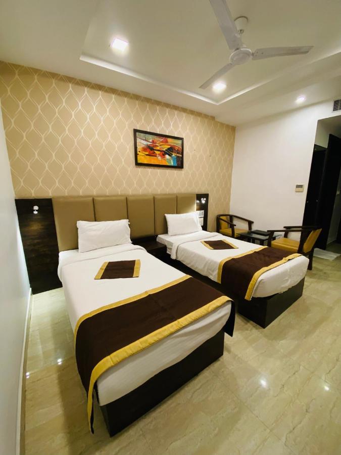 Hotel Ss Grandeur Lucknow Buitenkant foto