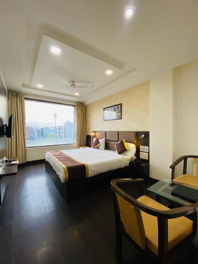 Hotel Ss Grandeur Lucknow Buitenkant foto