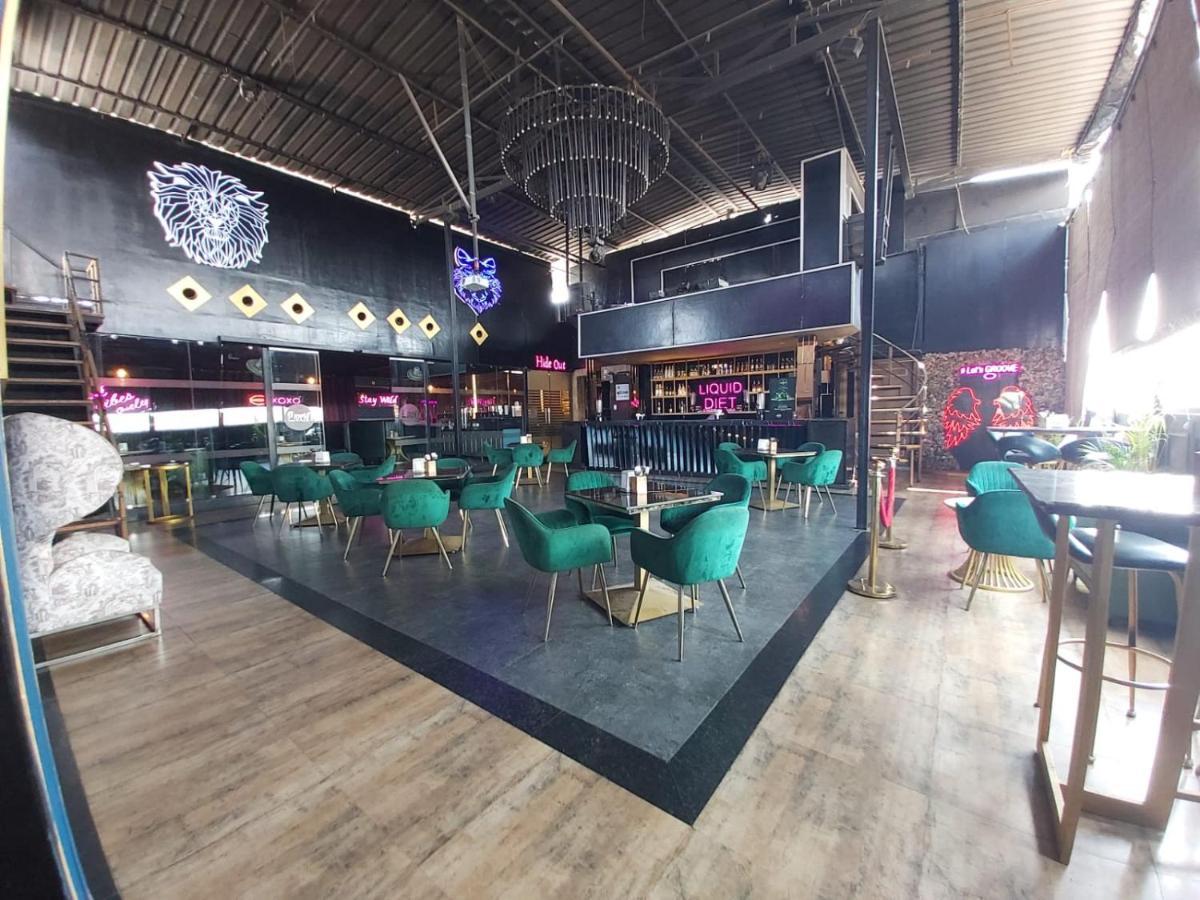 Hotel Ss Grandeur Lucknow Buitenkant foto